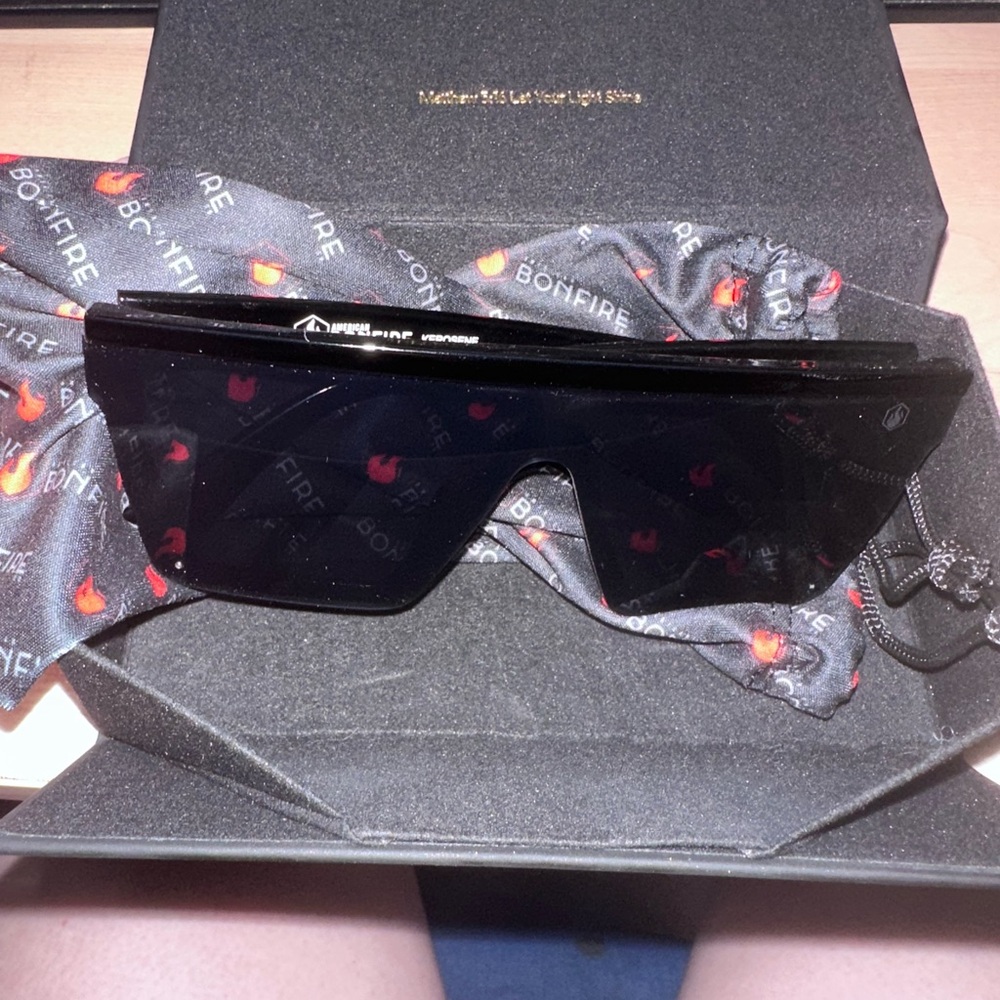 American Bonfire Co square sunglasses